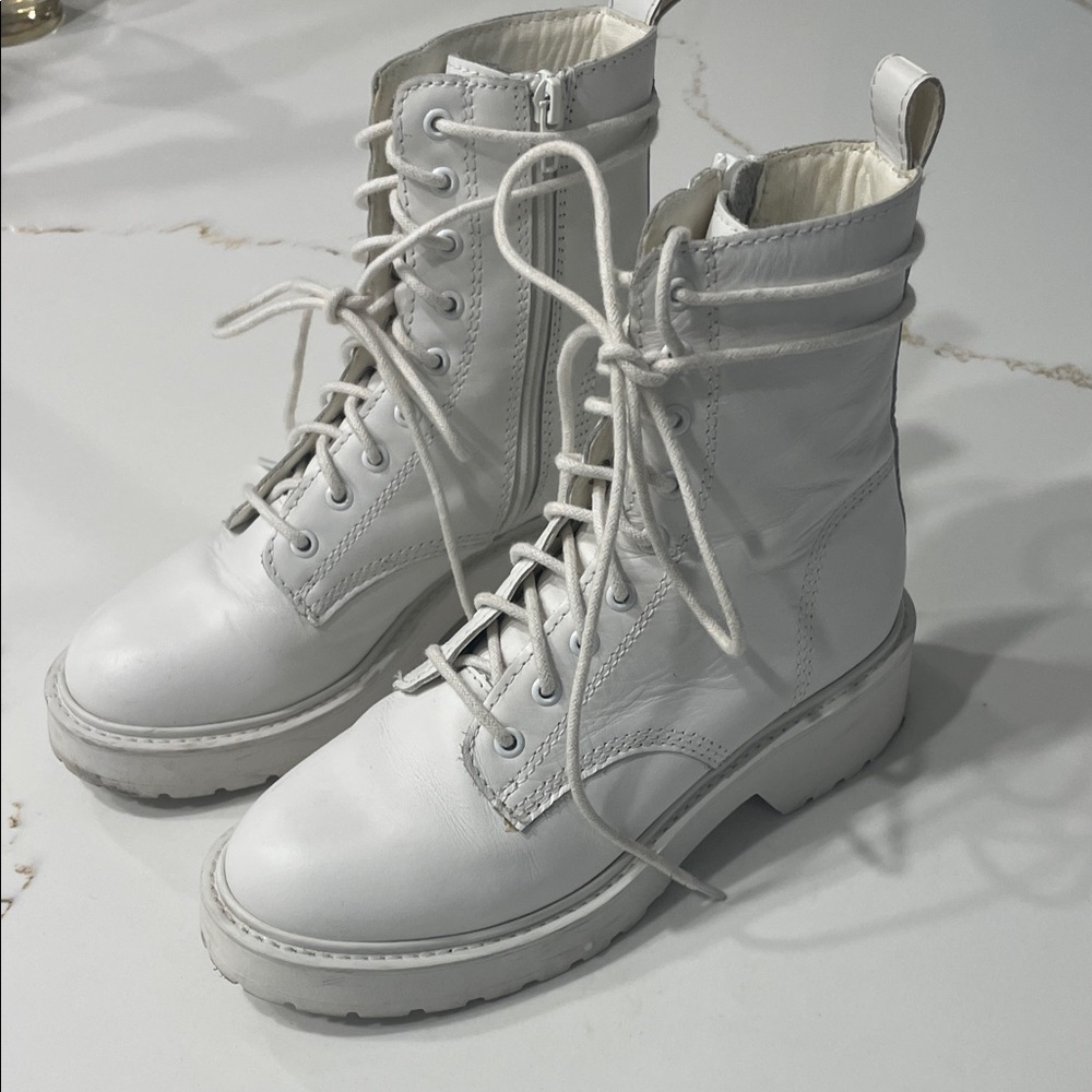 Steve Madden White Leather Lace-Up Women's Boots with zipper | 6 - Picture 3 of 9